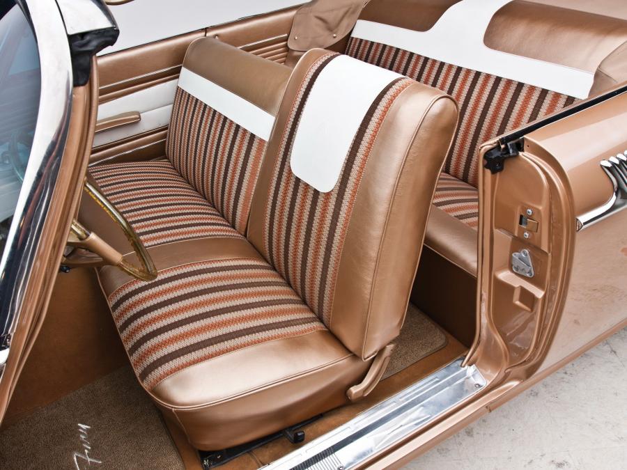  Plymouth Fury Convertible 1961 года  (фото 6 из 28)